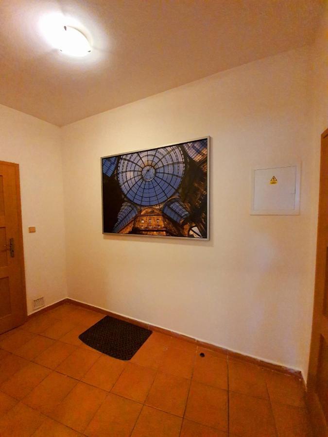 Apartman U Slunecnice Husinetz Exteriör bild